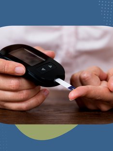 A person with type 2 diabetes testing her blood sugar with a glucometer